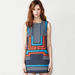 Robe courte en soie imprimée