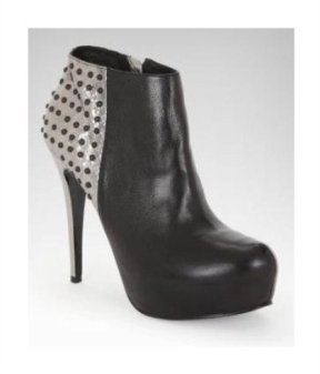 Les boots "Trista" de kim Kardashian