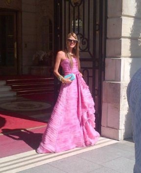 Anna Dello Russo, en pink lady à Paris