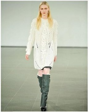 Robe pull laine blanche Pringle of Scotland hiver 2011