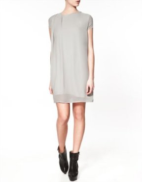 Robe droite à col asymétrique