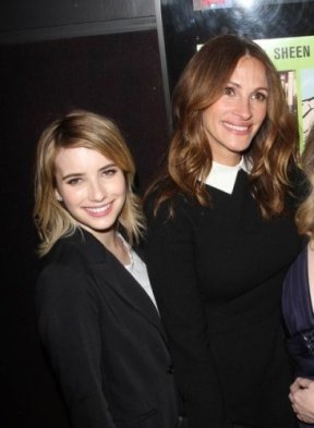 Julia et Emma, toutes deux en mode classique