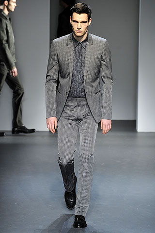 Costume Calvin Klein piqué gris collection homme hiver 2010 2011