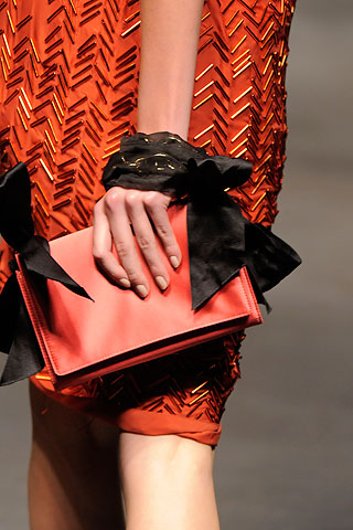 Pochette rouge Lanvin collection 2010