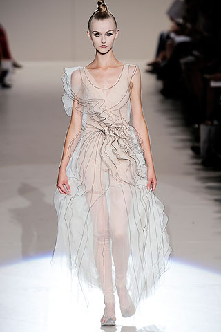 Robe longue Marc Jacobs, collection femme printemps été 2010.