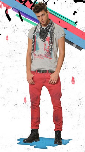 Diesel collection Automne Hiver 2010-2011, foulard keffieh homme noir et jean slim rouge