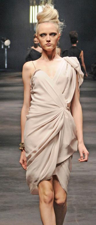 Robe crêpe nude Lanvin été 2010