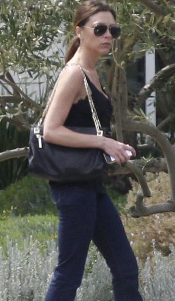 Victoria Beckham en tenue casual !