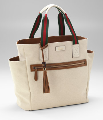 Le Mamma bag de Guggi beige et marron au bénéfice de l'Unicef en 2011