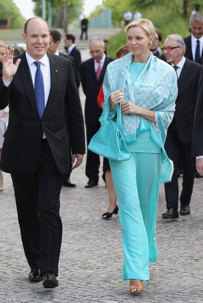 Le look de Charlène Wittstock pour une viste officielle à Berlin