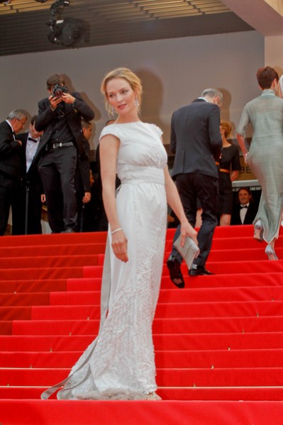 Uma Thurman en robe blanche Chanel collection 2008 festival de Cannes 2011