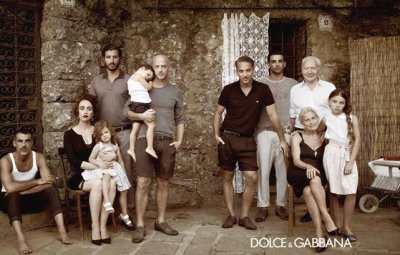 La grande famille italienne habillée par Dolce & Gabbana