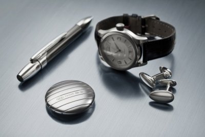 La clé Christofle et LaCie en argent un accessoire pratique et sophistiqué aussi pour les hommes