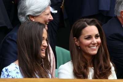 Kate et Pippa Middleton assistent à la finale hommes du tournoi de Wimbledon