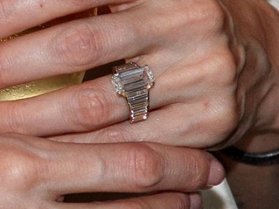 La bague de fiançailles d'Angelina Jolie