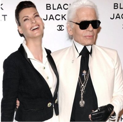 Linda Evangelista en petite veste noire !