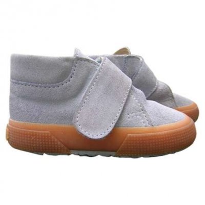 Des petits chaussons d’occasion : une bonne affaire
