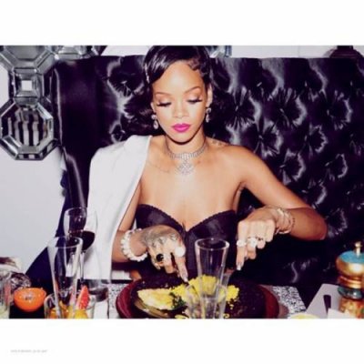 Le diner de réveillon de Rihanna !