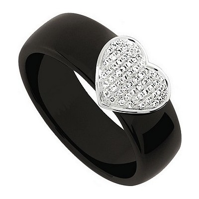 Bague en céramique noire et cœur en diamants