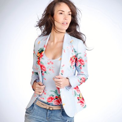 Veste La Redoute bleue avec imprimé fleuri Tendance Eté 2011