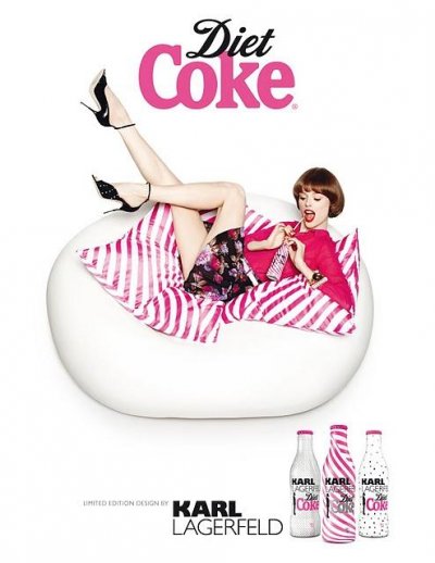 Affiche publicitaire Coca-Cola light 2011 par Karl Lagerfeld