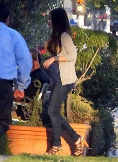 Megan Fox affiche son ventre rond de femme enceinte