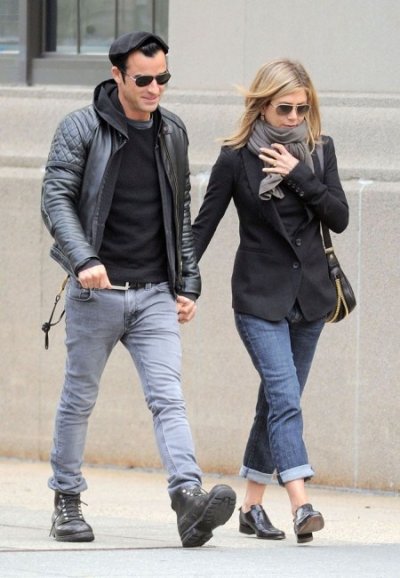 Jennifer aniston et son homme Justin Theyroux dans les rues de New York