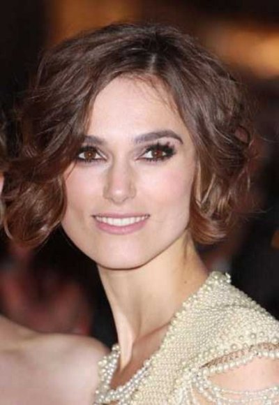 Le carré plongeant de Keira Knightley