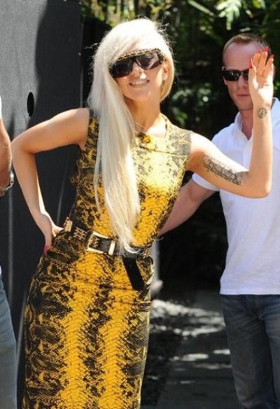 lady Gaga en tenue 