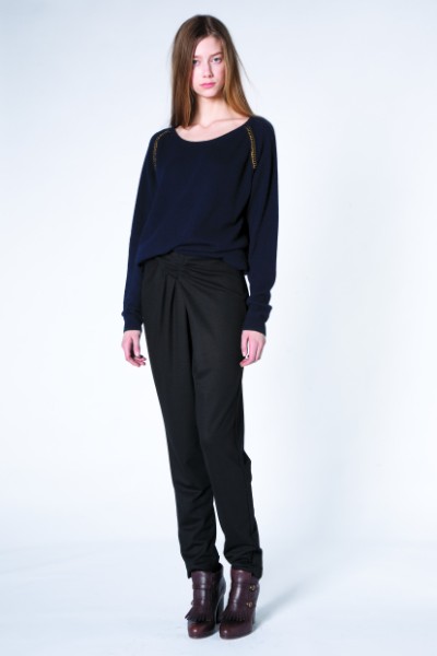 Pull marine en cachemire, pantalon jersey Vanessa Bruno