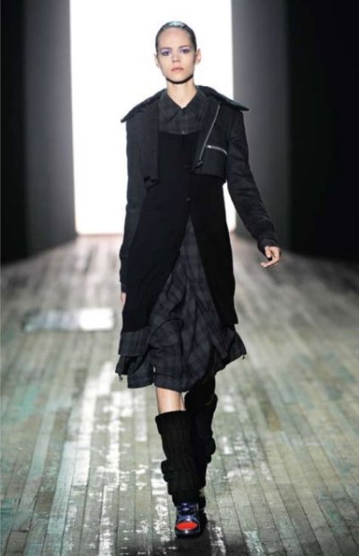 Mini jupe et veste femme Yohji Yamamoto collection automne hiver 2010-2011