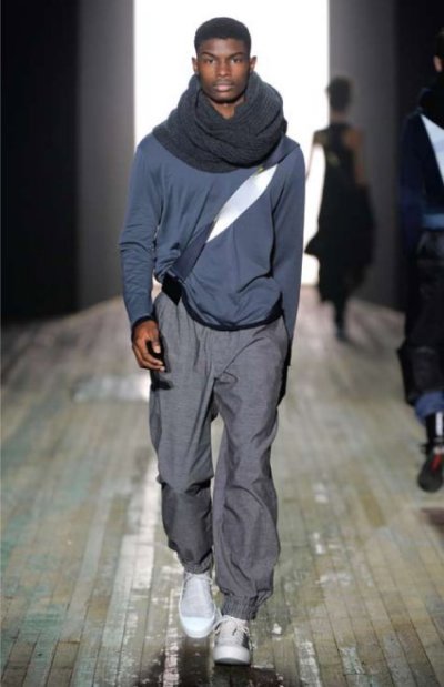 Top manche longues homme Yohji Yamamoto collection automne hiver 2010-2011