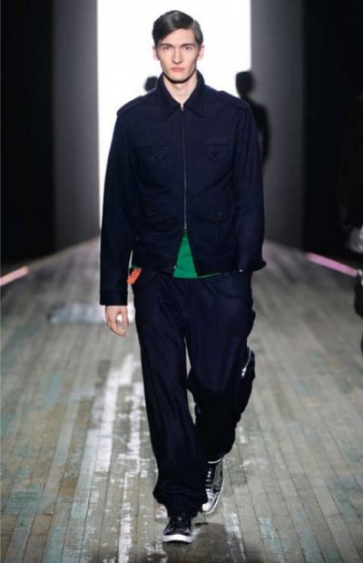 Veste et pantalon large bleu marine homme Yohji Yamamoto collection automne hiver 2010-2011