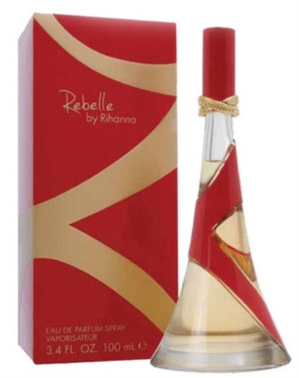 Le nouveau parfum de Rihanna : Rebelle