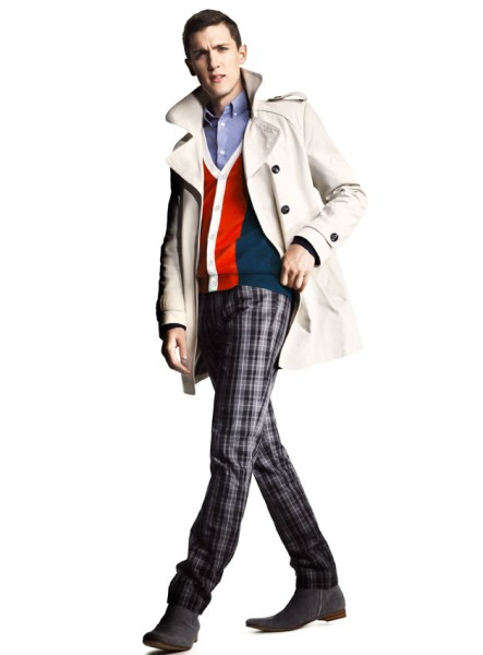 Trench blanc et pantalon à carreaux H&M homme été 2010