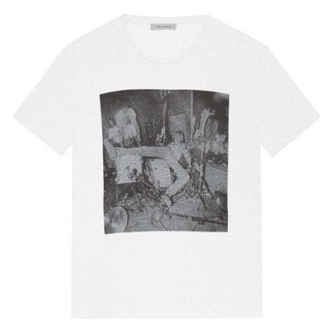 Kurt Cobain de Nirvana sur un tee-shirt signé Sandro