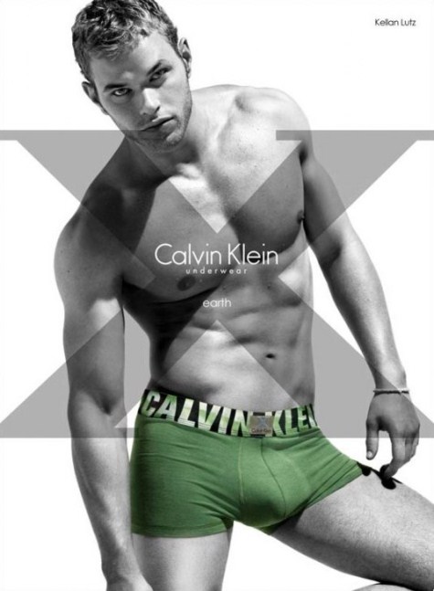 Kellan Lutz chez Calvin Klein