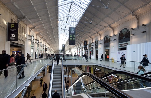 La gare St Lazare : nouveau point shopping à Paris