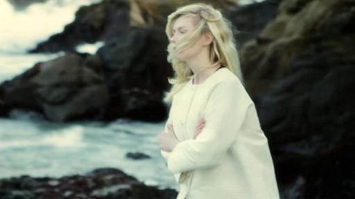 Kirsten Dunst dans la série photo du dimanche de Vogue Italia - Février 2012