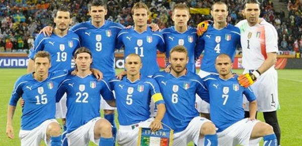 L’équipe italienne 2012 habillée par Armani