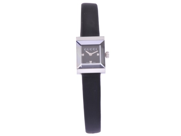 Montre Gucci serti de diamants avec bracelet satin noir Collection G Frame 2011