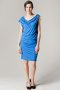 Robe drapée bleue à col asymétrique