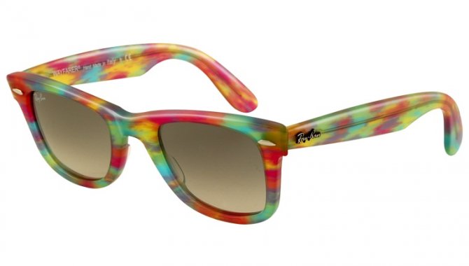 Tendance de mode color block Wayfarer Original Ray Ban multicolore et verres gris degradés lunettes de soleil