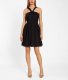 Robe noire drapée avec bretelles croisées, taille marquée