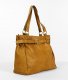 Sac à main camel porté une épaule avec lanière fermée en boucle